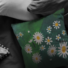 Load image into Gallery viewer, Daisies Pillow