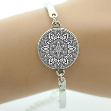 Load image into Gallery viewer, Vibrant Mandala Bracelet