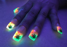 Load image into Gallery viewer, Glow in the Dark Powder For Nails