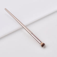 Load image into Gallery viewer, Luxury Champagne Makeup Brushes