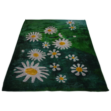 Load image into Gallery viewer, Daisies Fleece Blanket